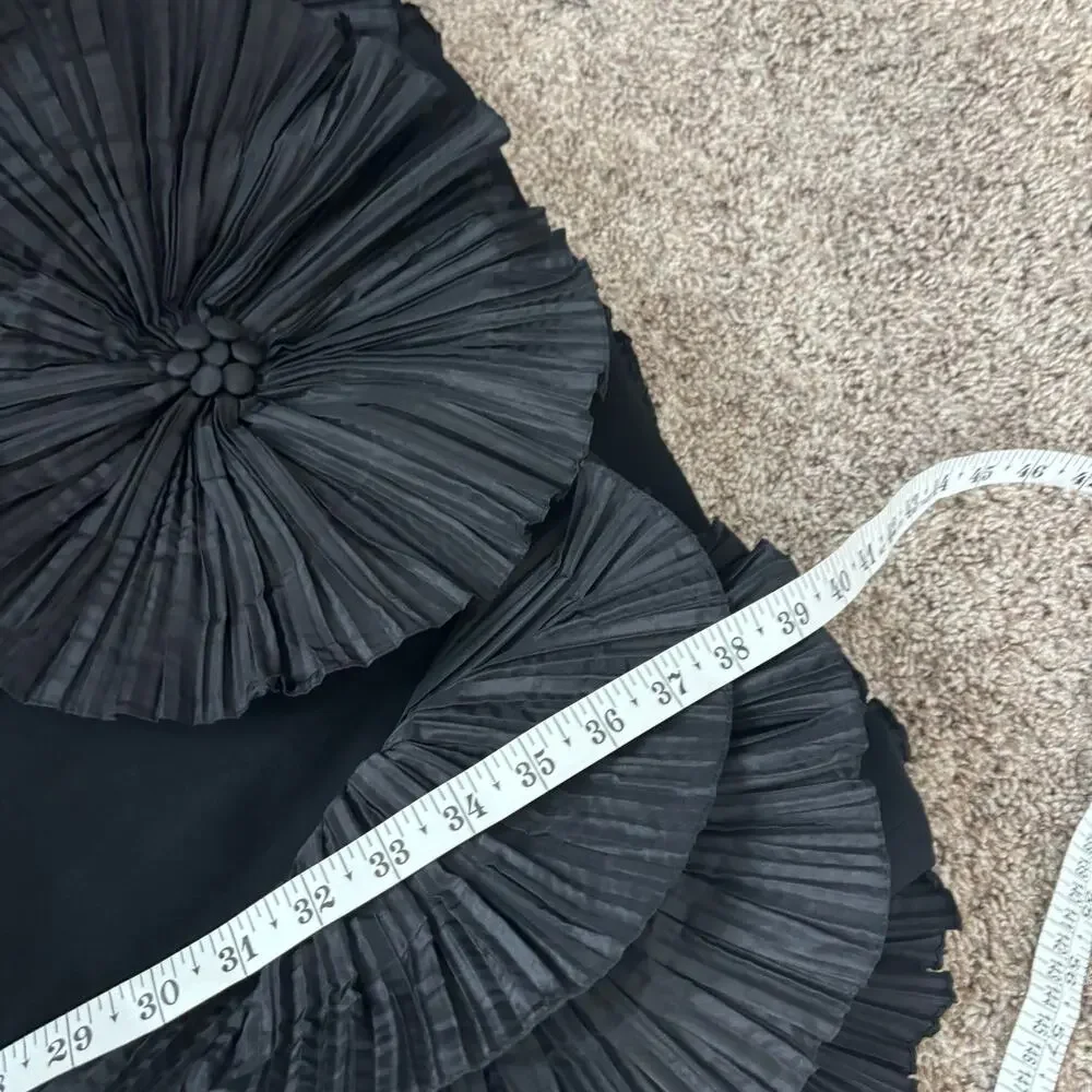 Lourdes Chavez Black Crepe Shift Dress Pleated Rosette Hem Detail Size 12 - Picture 8 of 16